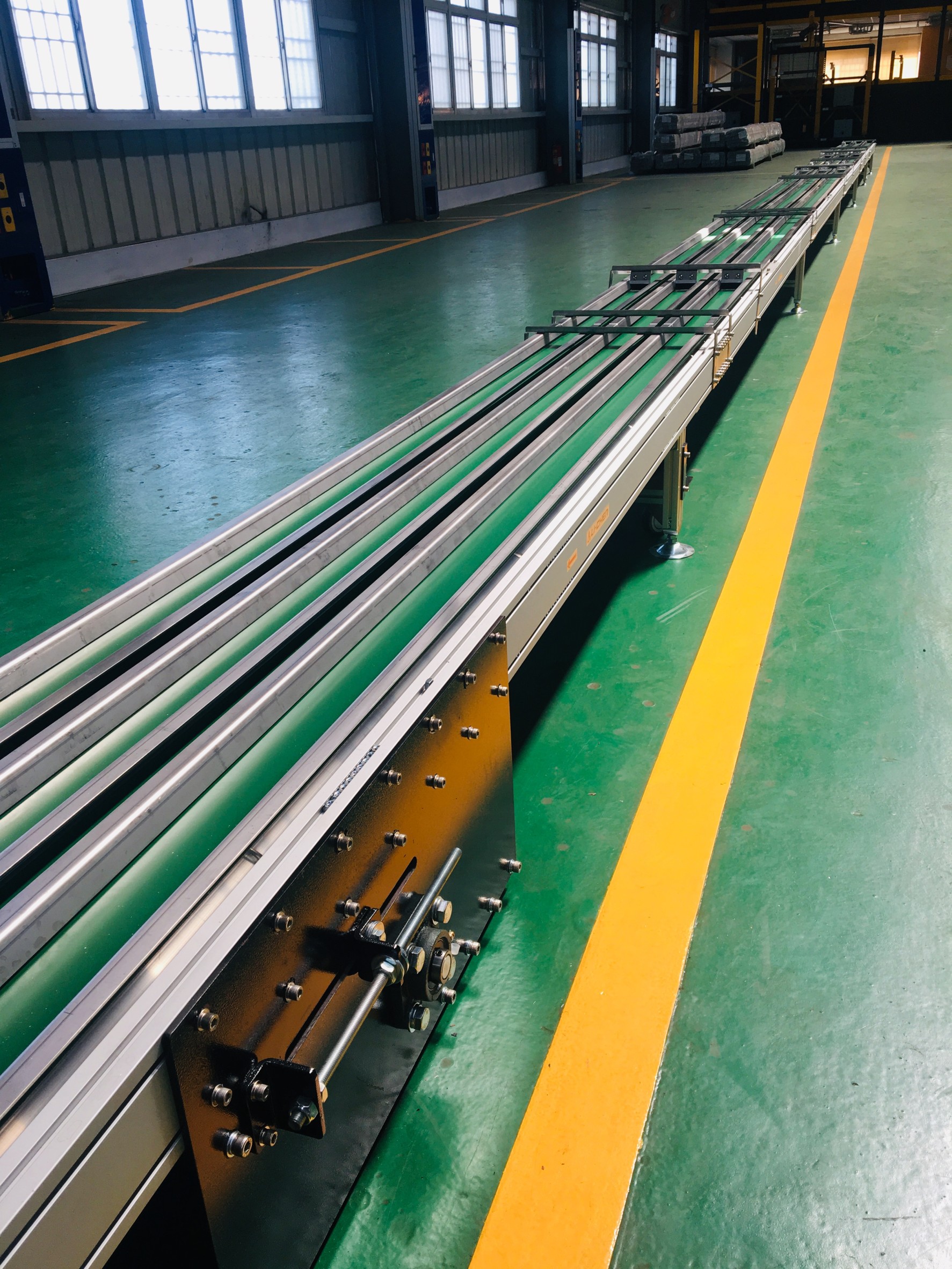Aluminum Extruded Belt shunt Suction Conveyor- APL CONVEYOR ENTERPRISE CO.,LTD