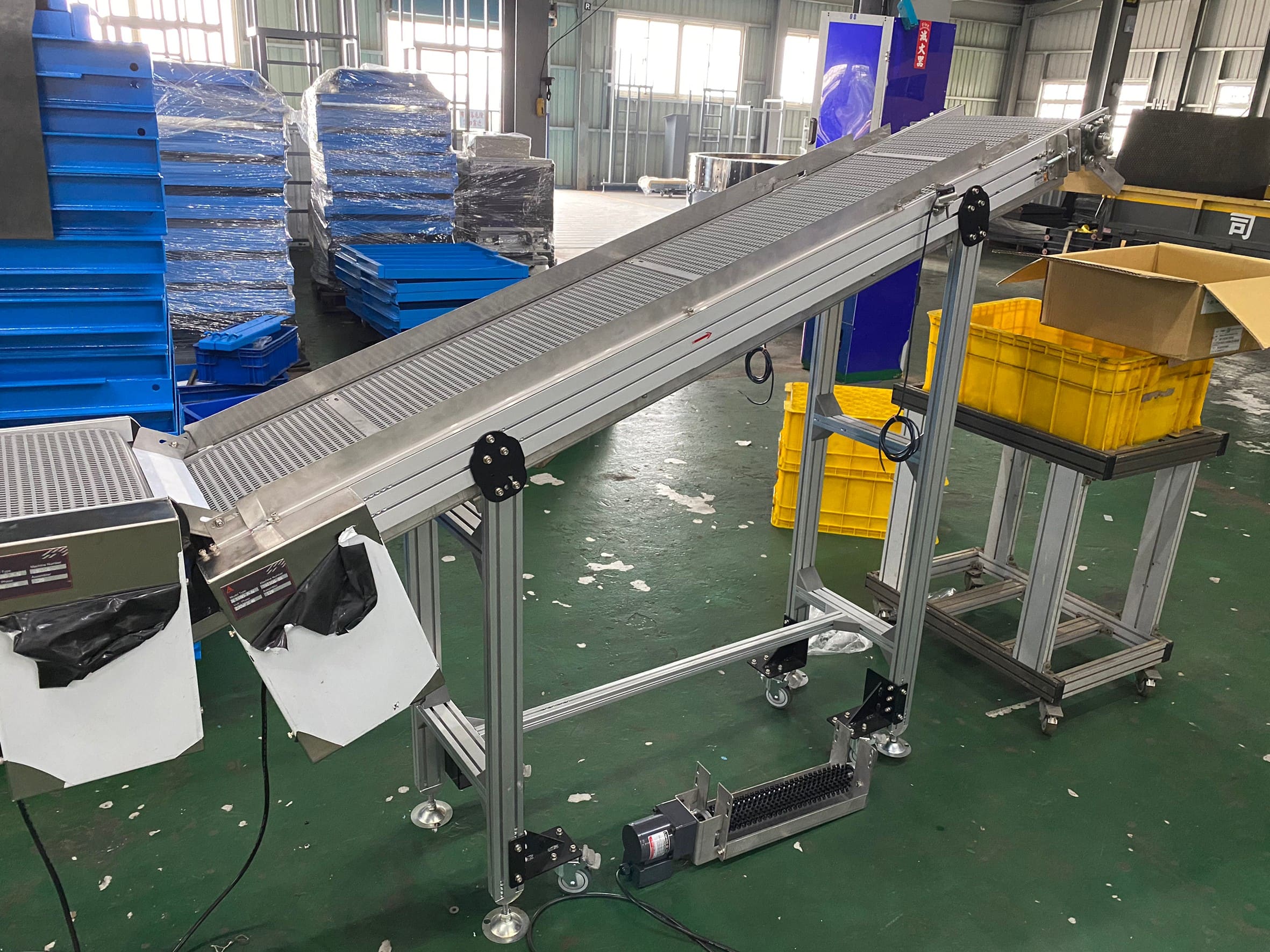 Aluminum Extrusion Plastic Plate Belt Conveyor -Lichen Conveyor Automatic Equipment Co., Ltd.