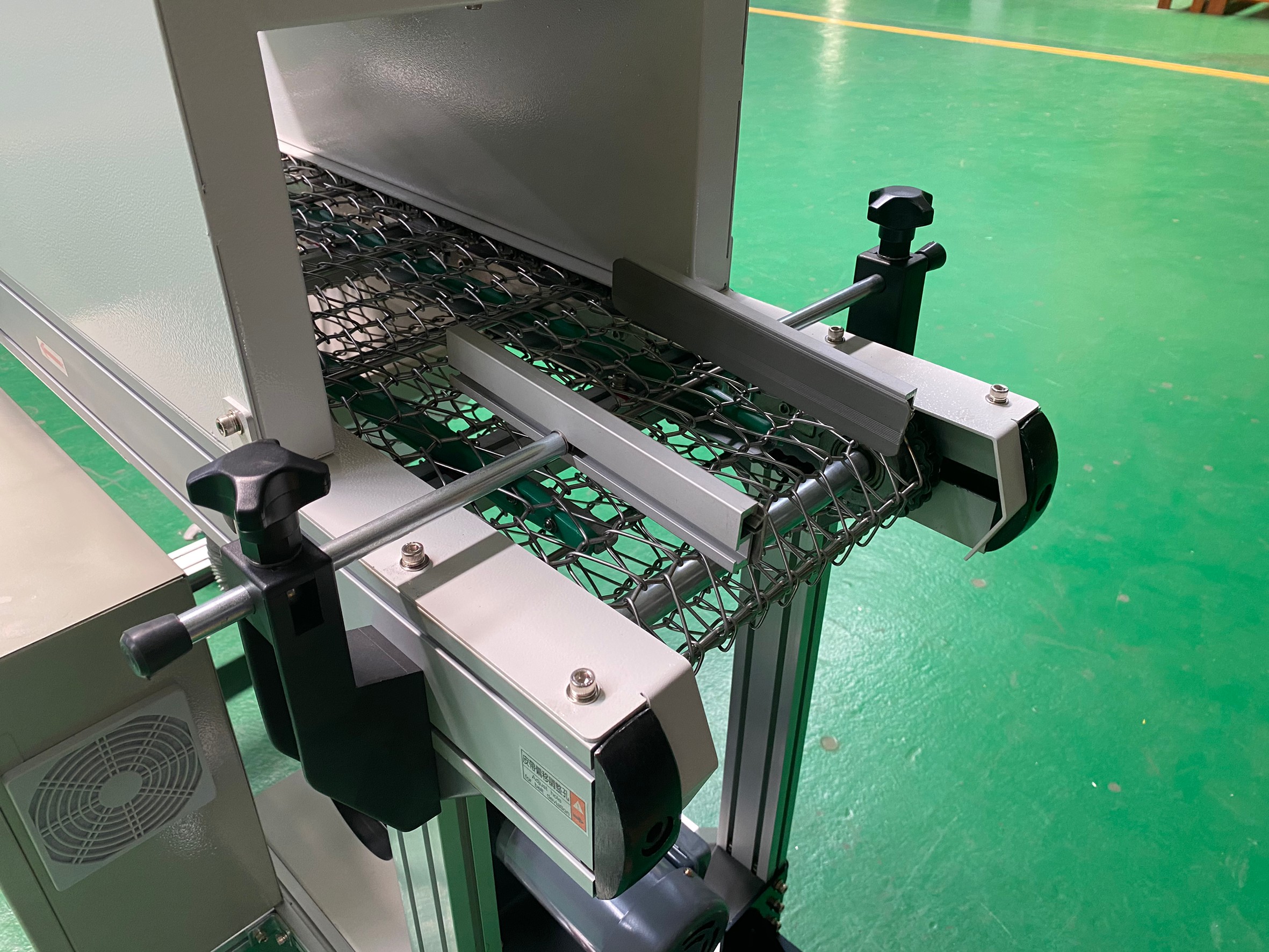 Aluminum extrusion mesh belt conveyor-APL CONVEYOR Automatic ENTERPRISE CO.,LTD   