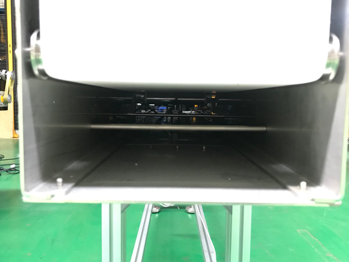 Special aluminum extrusion belt telescopic conveyor- APL CONVEYOR ENTERPRISE CO.,LTD