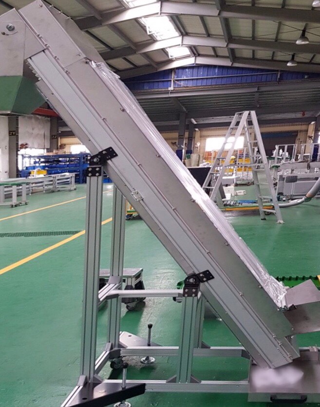Aluminum extrusion hopper belt conveyor--APL CONVEYOR AUTOMATIC ENTERPRISE CO.,LTD