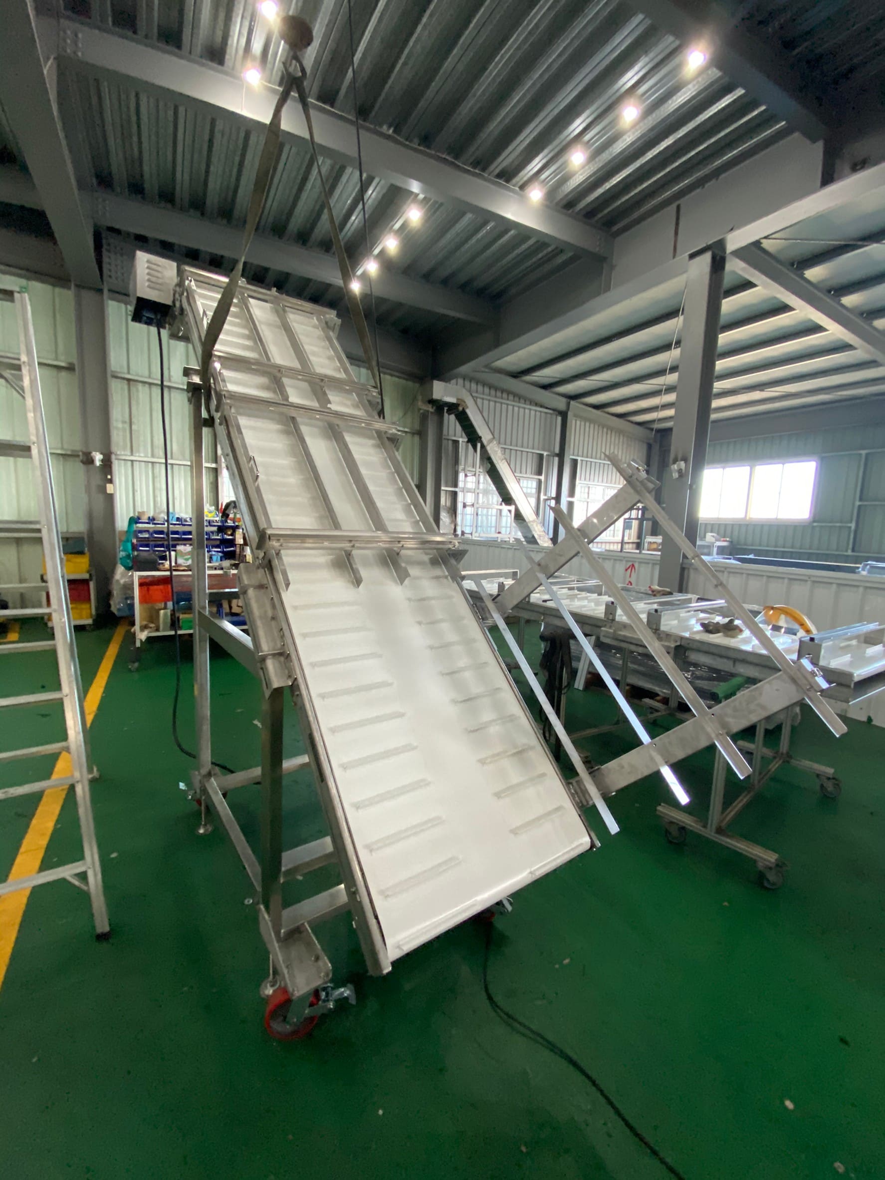 Food Belt Conveyor Made With Stainless Steel - APL Conveyor Automatic Equipment Co., Ltd. Food Belt Conveyor Made With Stainless Steel - APL Conveyor Automatic Equipment Co., Ltd.