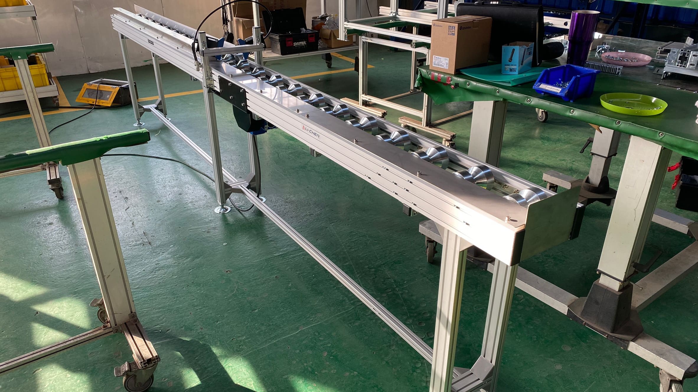 Roller-Conveyor Made With Aluminum Extrusion - APL Conveyor Automatic Equipment Co., Ltd.