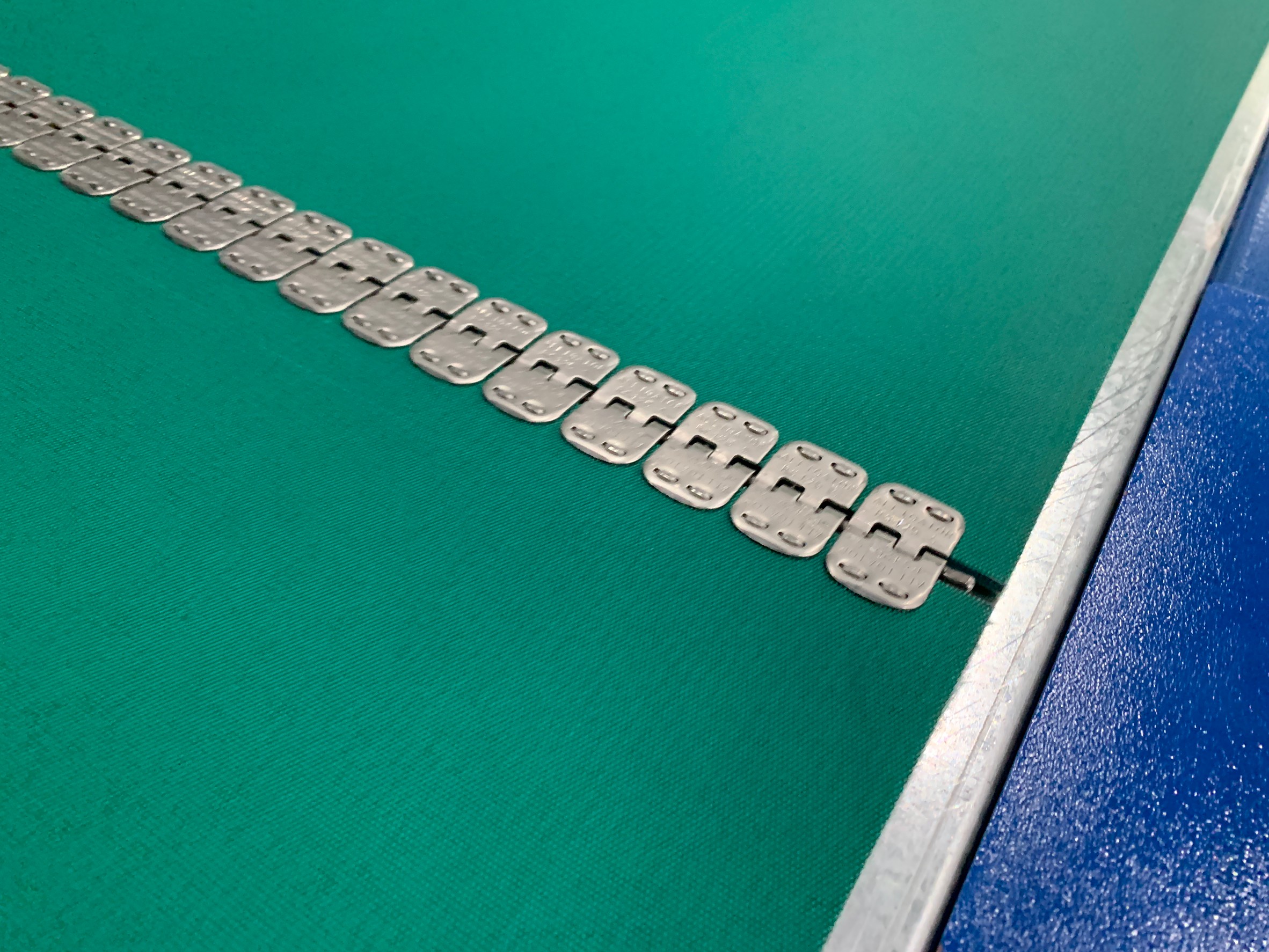 Belt steel buckle conveyor - Yuan Yu Conveyor Automatic Equipment Co., Ltd.