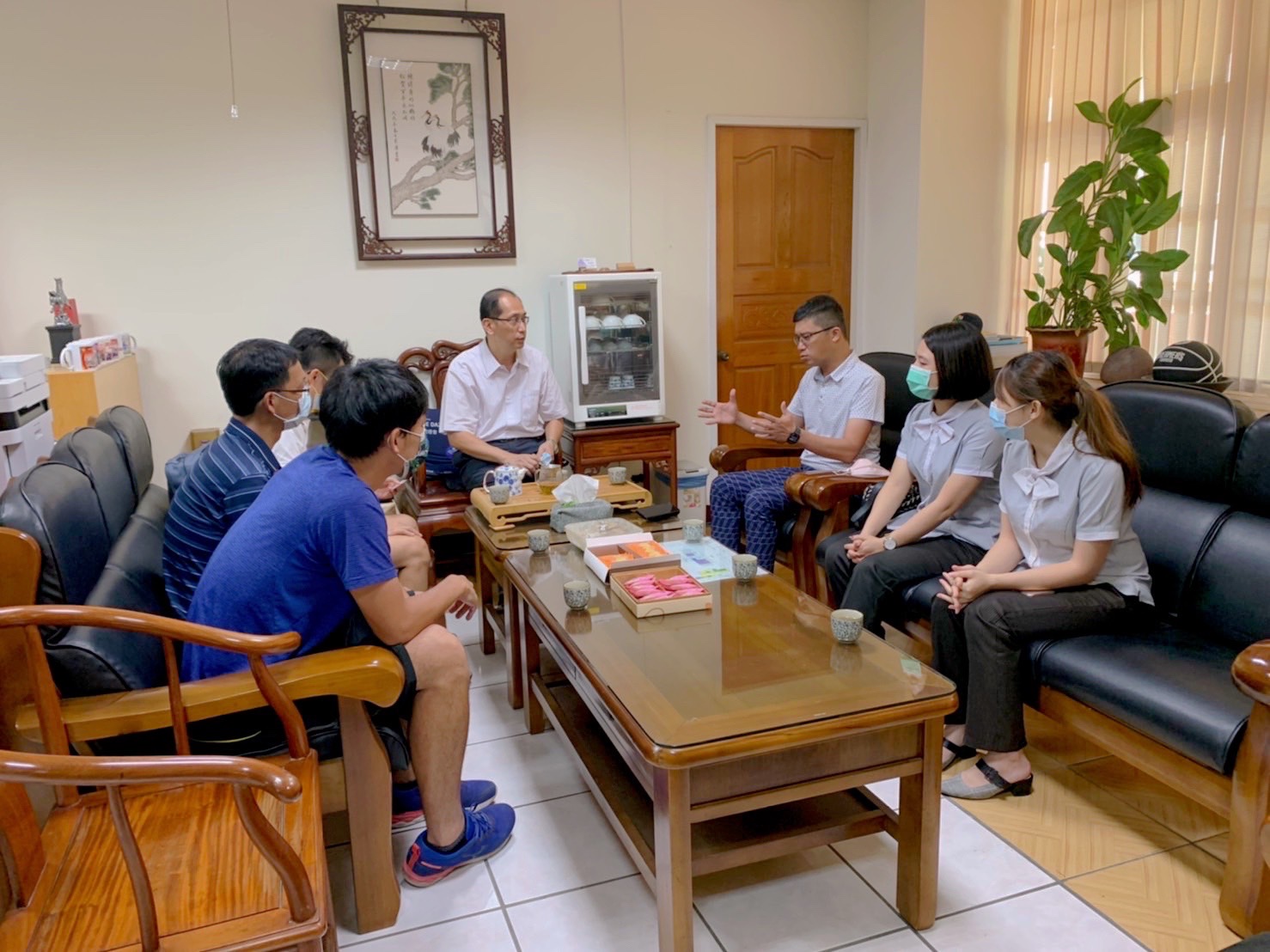 Chairman Yuan Yu sponsored Daya Elementary School Volleyball Team - Yuan Yu Conveyor Automatic Equipment Co., Ltd.