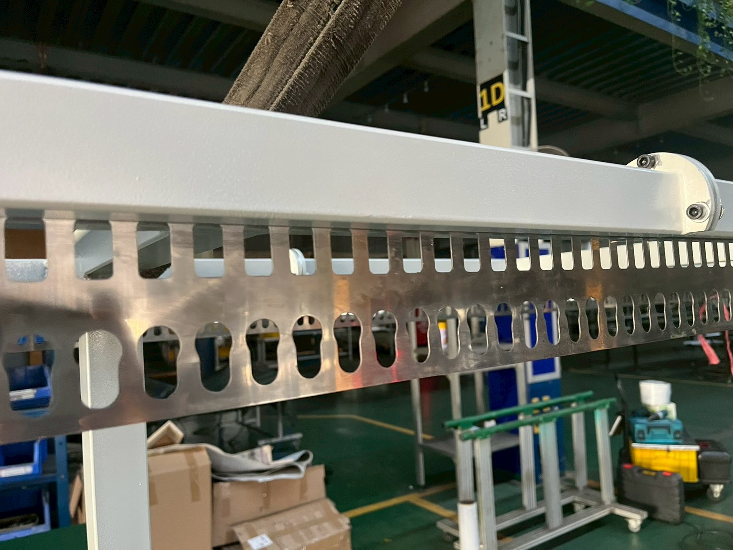 懸臂吊掛輸送機